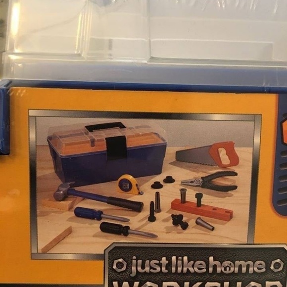BRAND NEW sealed 18 piece deluxe tool box / workshop toy - Picture 5 of 5